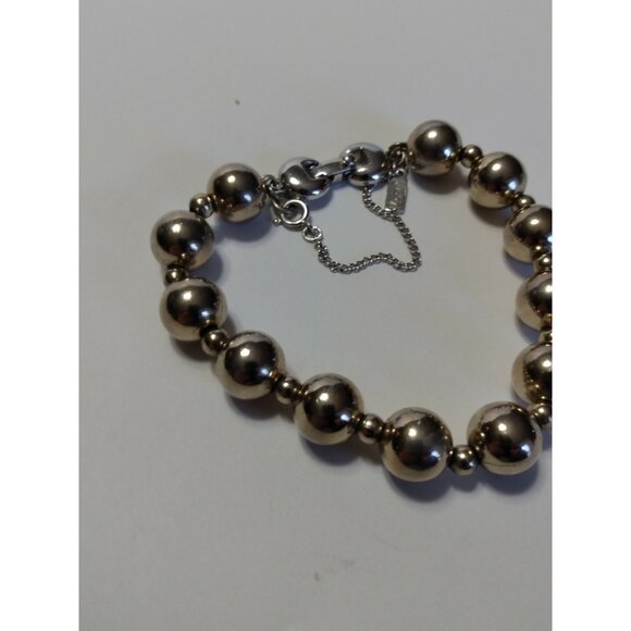 Vintage Signed MONET  Strung Silvertone Balls Bracelet 7 " - Picture 5 of 6